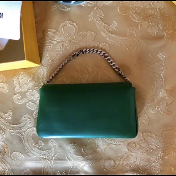 Fendi small green leather baguette bag. Never worn. - Picture 2 of 5